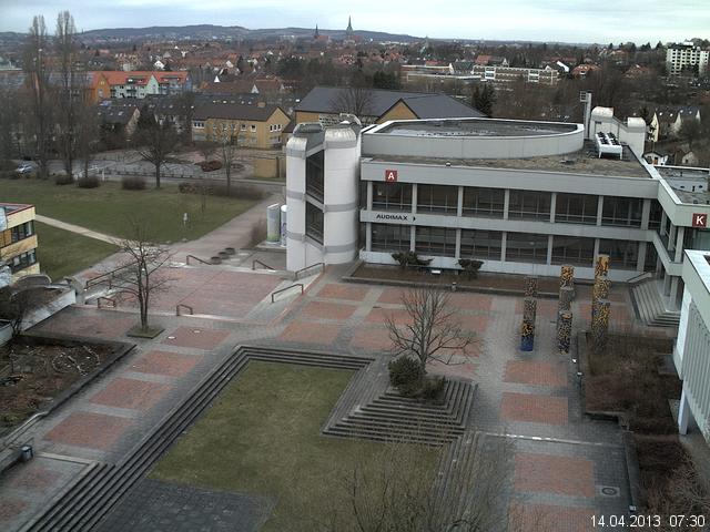Foto der Webcam: Verwaltungsgeb&auml;ude, Innenhof mit Audimax, H&ouml;rsaal-Geb&auml;ude 1