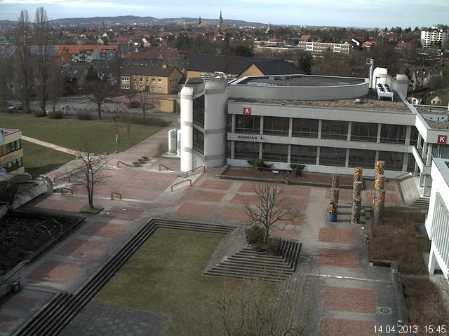 Foto der Webcam: Verwaltungsgeb&auml;ude, Innenhof mit Audimax, H&ouml;rsaal-Geb&auml;ude 1
