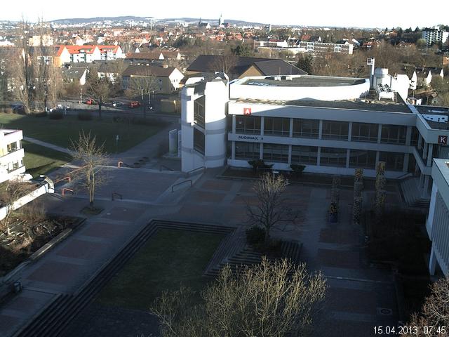 Foto der Webcam: Verwaltungsgeb&auml;ude, Innenhof mit Audimax, H&ouml;rsaal-Geb&auml;ude 1
