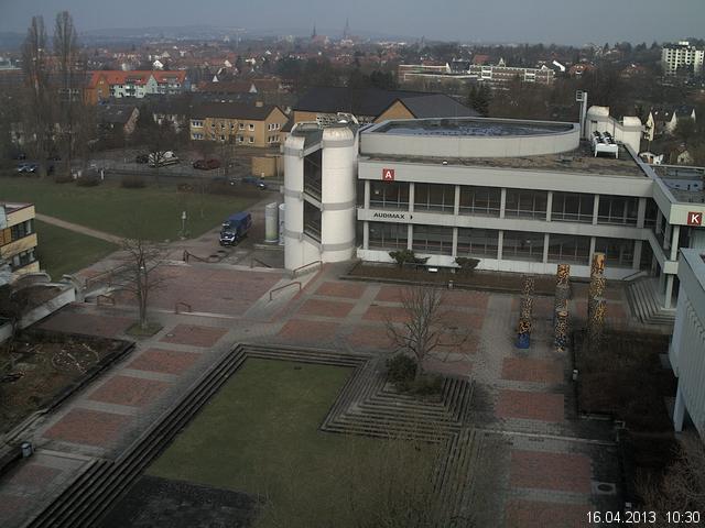 Foto der Webcam: Verwaltungsgeb&auml;ude, Innenhof mit Audimax, H&ouml;rsaal-Geb&auml;ude 1