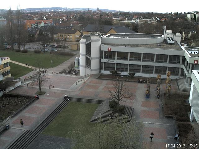 Foto der Webcam: Verwaltungsgeb&auml;ude, Innenhof mit Audimax, H&ouml;rsaal-Geb&auml;ude 1