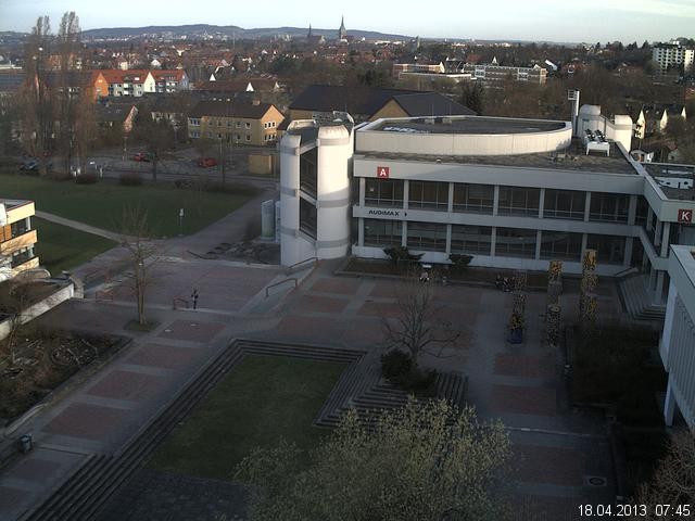 Foto der Webcam: Verwaltungsgeb&auml;ude, Innenhof mit Audimax, H&ouml;rsaal-Geb&auml;ude 1