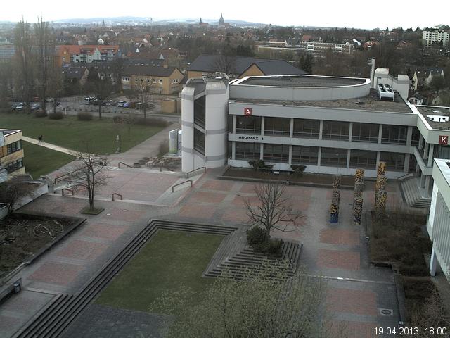 Foto der Webcam: Verwaltungsgeb&auml;ude, Innenhof mit Audimax, H&ouml;rsaal-Geb&auml;ude 1