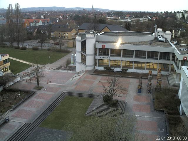 Foto der Webcam: Verwaltungsgeb&auml;ude, Innenhof mit Audimax, H&ouml;rsaal-Geb&auml;ude 1