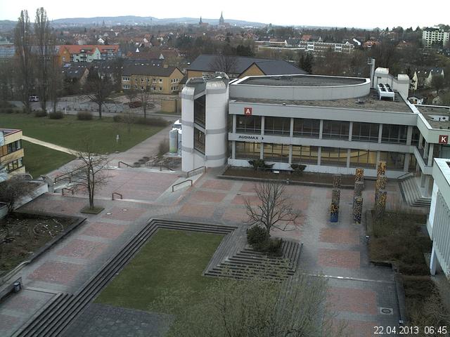 Foto der Webcam: Verwaltungsgeb&auml;ude, Innenhof mit Audimax, H&ouml;rsaal-Geb&auml;ude 1