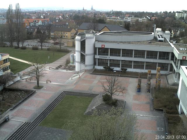Foto der Webcam: Verwaltungsgeb&auml;ude, Innenhof mit Audimax, H&ouml;rsaal-Geb&auml;ude 1