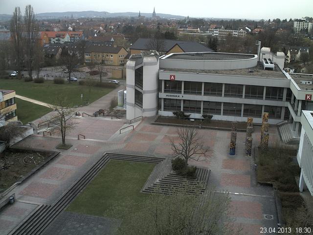 Foto der Webcam: Verwaltungsgeb&auml;ude, Innenhof mit Audimax, H&ouml;rsaal-Geb&auml;ude 1