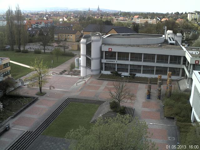 Foto der Webcam: Verwaltungsgeb&auml;ude, Innenhof mit Audimax, H&ouml;rsaal-Geb&auml;ude 1