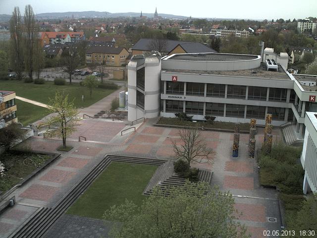 Foto der Webcam: Verwaltungsgeb&auml;ude, Innenhof mit Audimax, H&ouml;rsaal-Geb&auml;ude 1