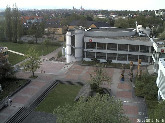Foto der Webcam: Verwaltungsgeb&auml;ude, Innenhof mit Audimax, H&ouml;rsaal-Geb&auml;ude 1