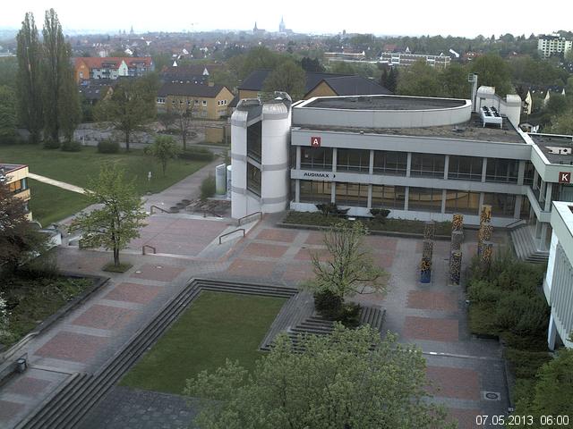 Foto der Webcam: Verwaltungsgeb&auml;ude, Innenhof mit Audimax, H&ouml;rsaal-Geb&auml;ude 1