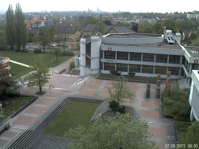 Foto der Webcam: Verwaltungsgeb&auml;ude, Innenhof mit Audimax, H&ouml;rsaal-Geb&auml;ude 1