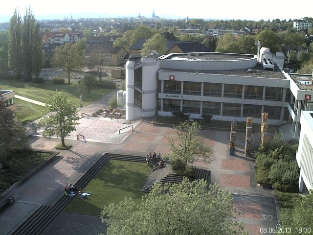 Foto der Webcam: Verwaltungsgeb&auml;ude, Innenhof mit Audimax, H&ouml;rsaal-Geb&auml;ude 1