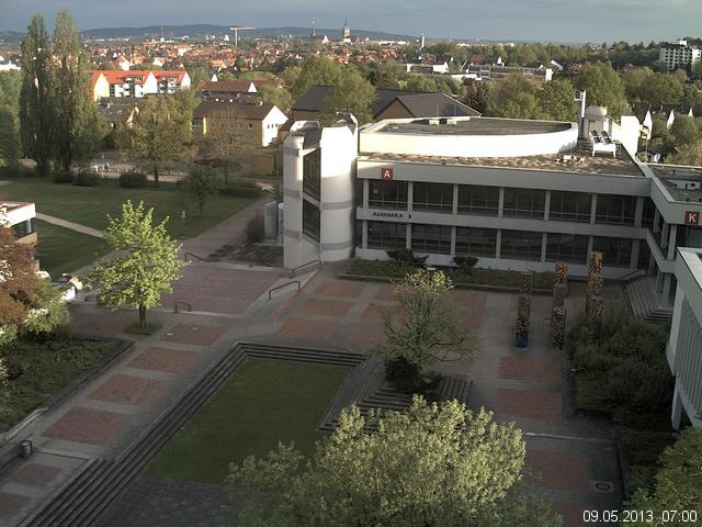 Foto der Webcam: Verwaltungsgeb&auml;ude, Innenhof mit Audimax, H&ouml;rsaal-Geb&auml;ude 1