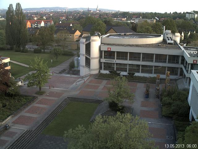 Foto der Webcam: Verwaltungsgeb&auml;ude, Innenhof mit Audimax, H&ouml;rsaal-Geb&auml;ude 1