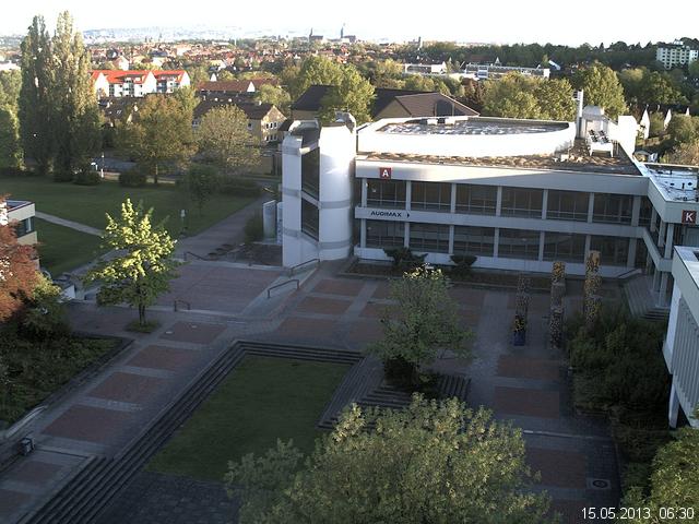 Foto der Webcam: Verwaltungsgeb&auml;ude, Innenhof mit Audimax, H&ouml;rsaal-Geb&auml;ude 1