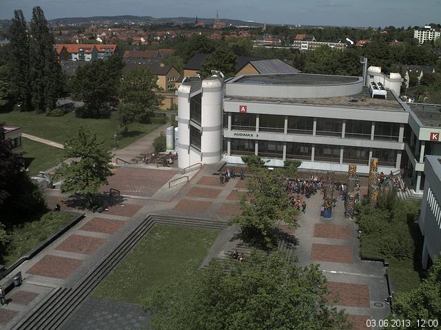 Foto der Webcam: Verwaltungsgeb&auml;ude, Innenhof mit Audimax, H&ouml;rsaal-Geb&auml;ude 1