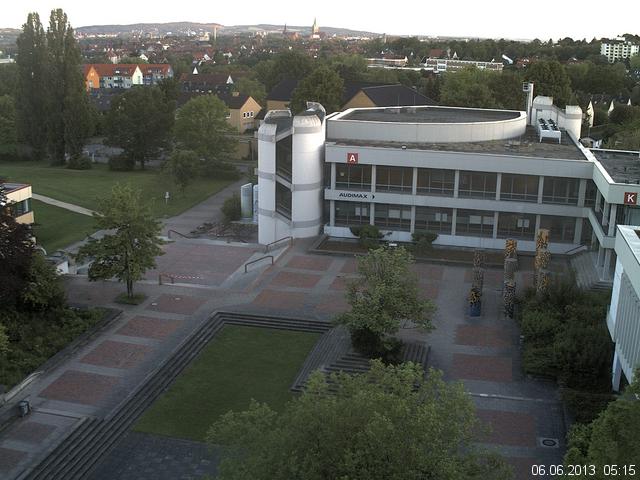 Foto der Webcam: Verwaltungsgeb&auml;ude, Innenhof mit Audimax, H&ouml;rsaal-Geb&auml;ude 1
