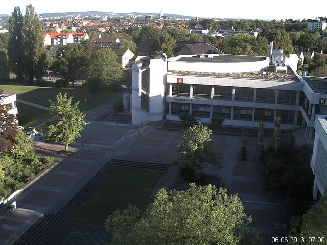 Foto der Webcam: Verwaltungsgeb&auml;ude, Innenhof mit Audimax, H&ouml;rsaal-Geb&auml;ude 1