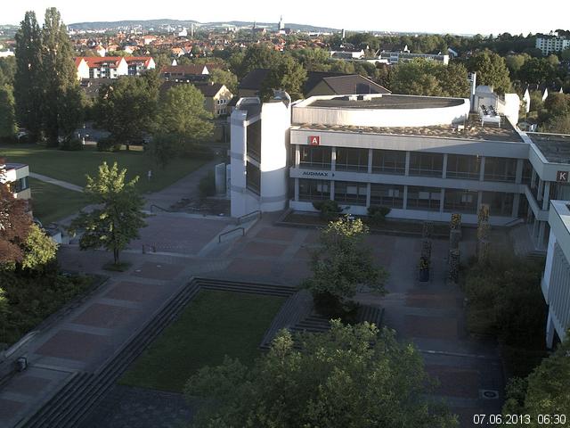 Foto der Webcam: Verwaltungsgeb&auml;ude, Innenhof mit Audimax, H&ouml;rsaal-Geb&auml;ude 1