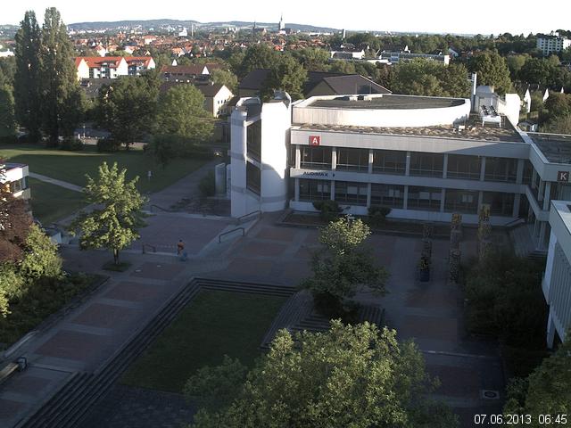 Foto der Webcam: Verwaltungsgeb&auml;ude, Innenhof mit Audimax, H&ouml;rsaal-Geb&auml;ude 1