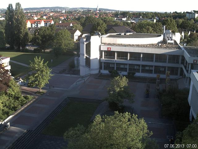 Foto der Webcam: Verwaltungsgeb&auml;ude, Innenhof mit Audimax, H&ouml;rsaal-Geb&auml;ude 1