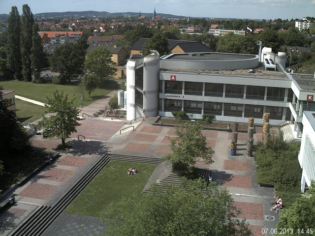 Foto der Webcam: Verwaltungsgeb&auml;ude, Innenhof mit Audimax, H&ouml;rsaal-Geb&auml;ude 1