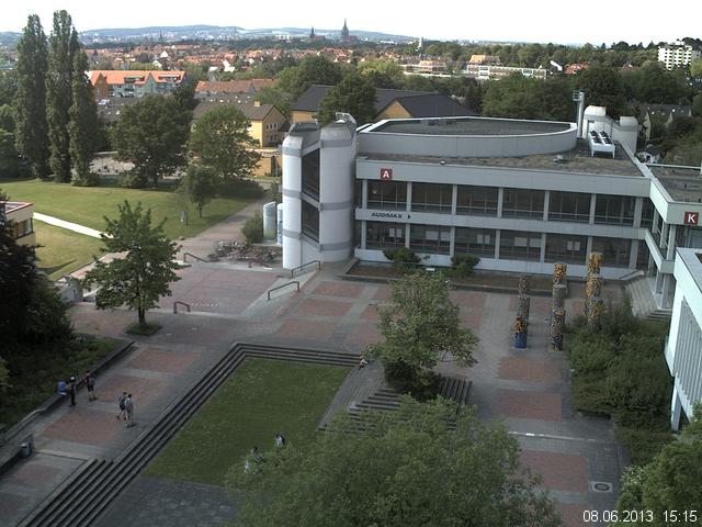 Foto der Webcam: Verwaltungsgeb&auml;ude, Innenhof mit Audimax, H&ouml;rsaal-Geb&auml;ude 1