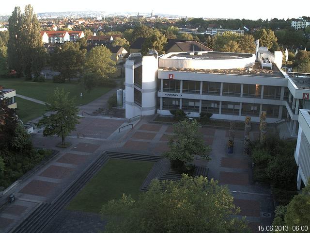 Foto der Webcam: Verwaltungsgeb&auml;ude, Innenhof mit Audimax, H&ouml;rsaal-Geb&auml;ude 1