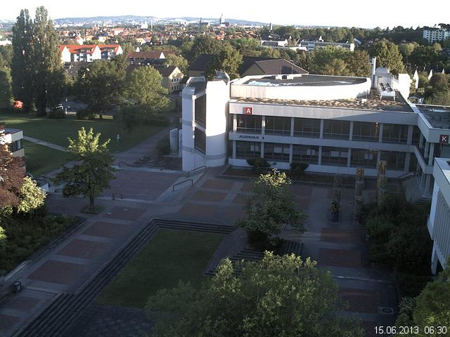 Foto der Webcam: Verwaltungsgeb&auml;ude, Innenhof mit Audimax, H&ouml;rsaal-Geb&auml;ude 1