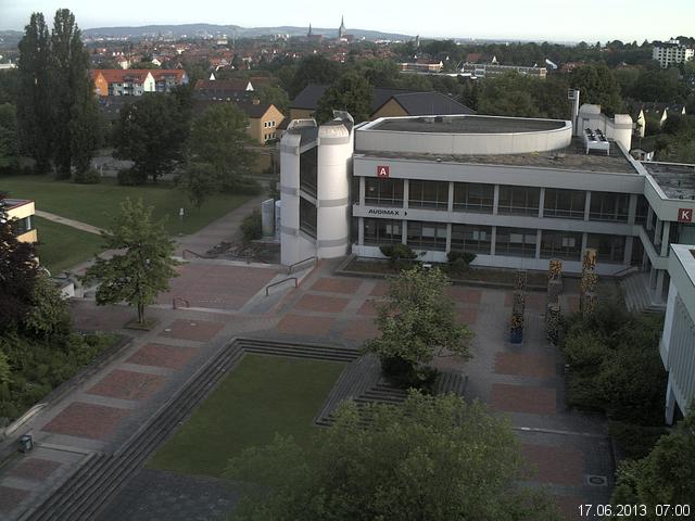 Foto der Webcam: Verwaltungsgeb&auml;ude, Innenhof mit Audimax, H&ouml;rsaal-Geb&auml;ude 1