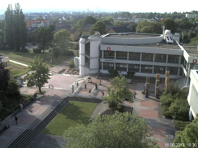 Foto der Webcam: Verwaltungsgeb&auml;ude, Innenhof mit Audimax, H&ouml;rsaal-Geb&auml;ude 1