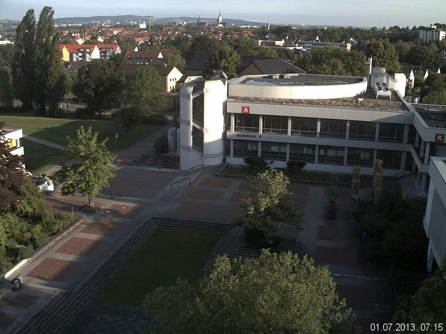 Foto der Webcam: Verwaltungsgeb&auml;ude, Innenhof mit Audimax, H&ouml;rsaal-Geb&auml;ude 1