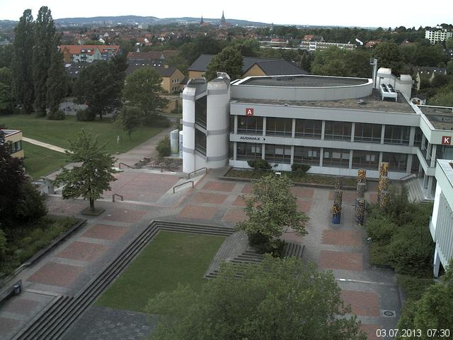 Foto der Webcam: Verwaltungsgeb&auml;ude, Innenhof mit Audimax, H&ouml;rsaal-Geb&auml;ude 1