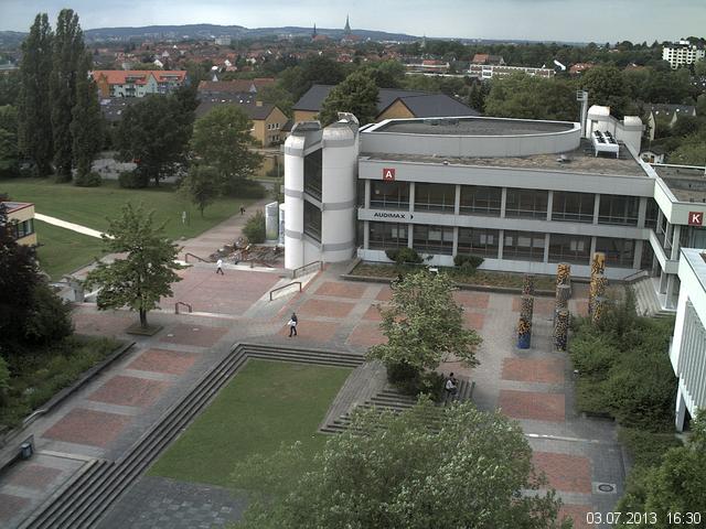 Foto der Webcam: Verwaltungsgeb&auml;ude, Innenhof mit Audimax, H&ouml;rsaal-Geb&auml;ude 1