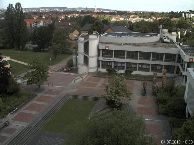 Foto der Webcam: Verwaltungsgeb&auml;ude, Innenhof mit Audimax, H&ouml;rsaal-Geb&auml;ude 1