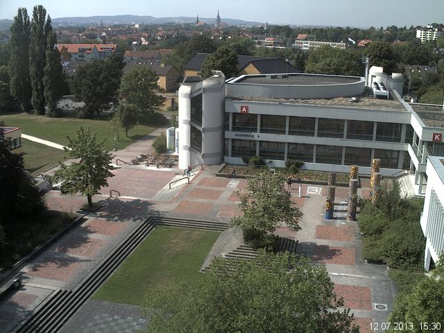 Foto der Webcam: Verwaltungsgeb&auml;ude, Innenhof mit Audimax, H&ouml;rsaal-Geb&auml;ude 1