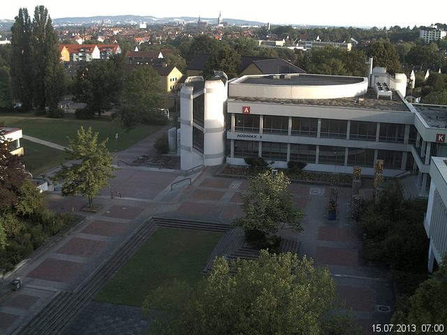 Foto der Webcam: Verwaltungsgeb&auml;ude, Innenhof mit Audimax, H&ouml;rsaal-Geb&auml;ude 1