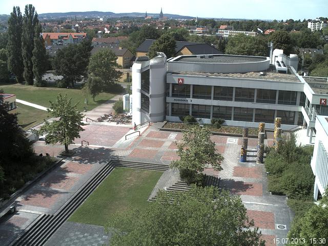 Foto der Webcam: Verwaltungsgeb&auml;ude, Innenhof mit Audimax, H&ouml;rsaal-Geb&auml;ude 1