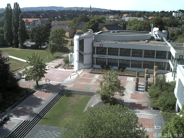 Foto der Webcam: Verwaltungsgeb&auml;ude, Innenhof mit Audimax, H&ouml;rsaal-Geb&auml;ude 1
