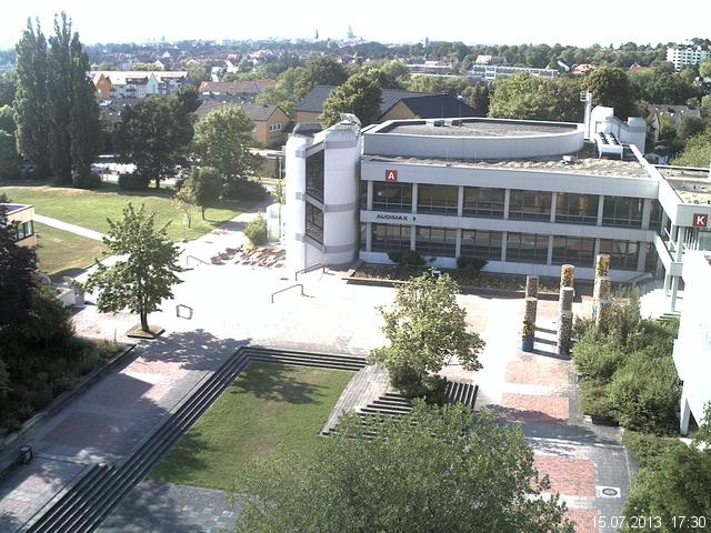 Foto der Webcam: Verwaltungsgeb&auml;ude, Innenhof mit Audimax, H&ouml;rsaal-Geb&auml;ude 1