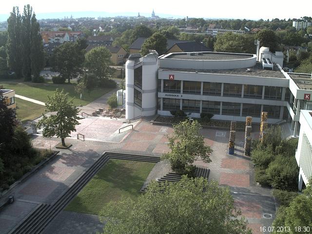 Foto der Webcam: Verwaltungsgeb&auml;ude, Innenhof mit Audimax, H&ouml;rsaal-Geb&auml;ude 1