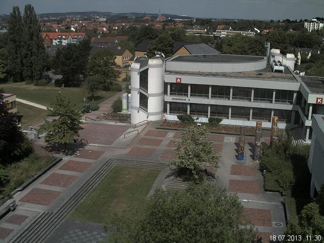 Foto der Webcam: Verwaltungsgeb&auml;ude, Innenhof mit Audimax, H&ouml;rsaal-Geb&auml;ude 1