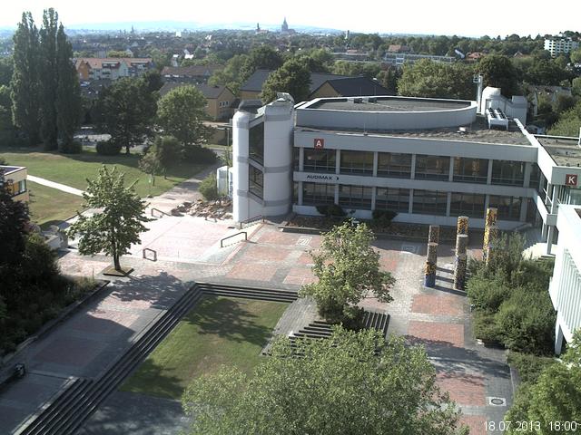 Foto der Webcam: Verwaltungsgeb&auml;ude, Innenhof mit Audimax, H&ouml;rsaal-Geb&auml;ude 1