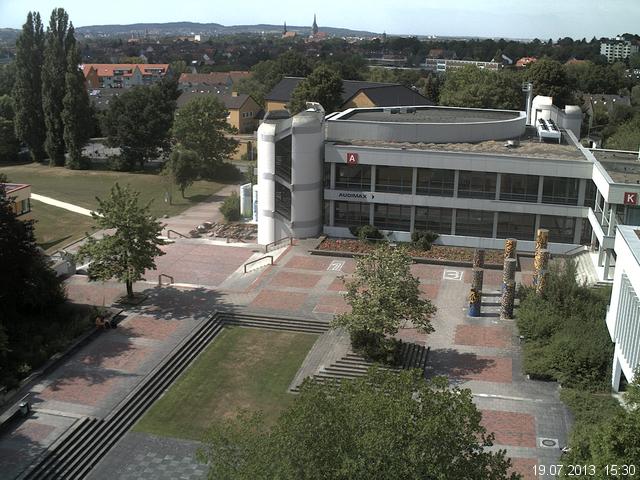 Foto der Webcam: Verwaltungsgeb&auml;ude, Innenhof mit Audimax, H&ouml;rsaal-Geb&auml;ude 1