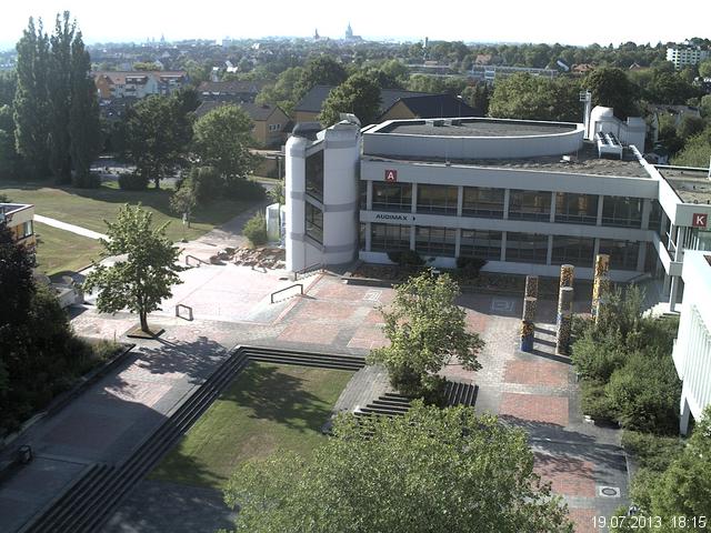 Foto der Webcam: Verwaltungsgeb&auml;ude, Innenhof mit Audimax, H&ouml;rsaal-Geb&auml;ude 1