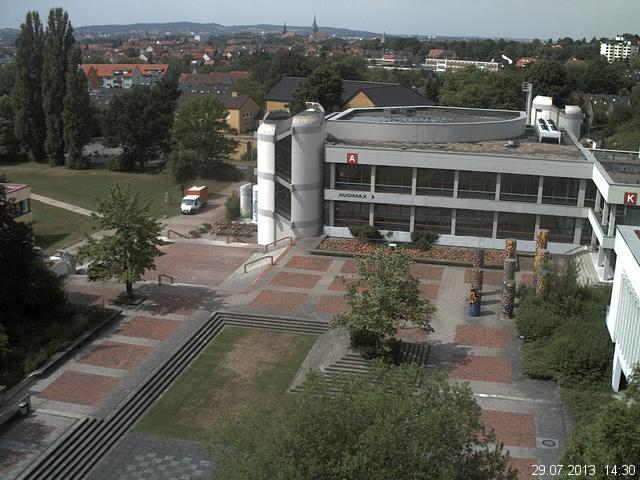 Foto der Webcam: Verwaltungsgeb&auml;ude, Innenhof mit Audimax, H&ouml;rsaal-Geb&auml;ude 1