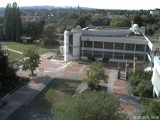 Foto der Webcam: Verwaltungsgeb&auml;ude, Innenhof mit Audimax, H&ouml;rsaal-Geb&auml;ude 1