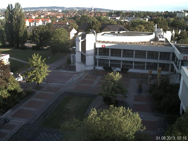 Foto der Webcam: Verwaltungsgeb&auml;ude, Innenhof mit Audimax, H&ouml;rsaal-Geb&auml;ude 1