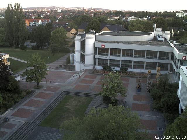 Foto der Webcam: Verwaltungsgeb&auml;ude, Innenhof mit Audimax, H&ouml;rsaal-Geb&auml;ude 1